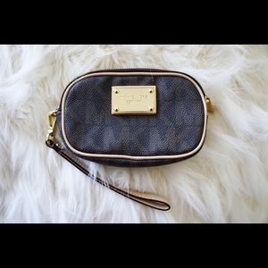 Michael Kors wristlet